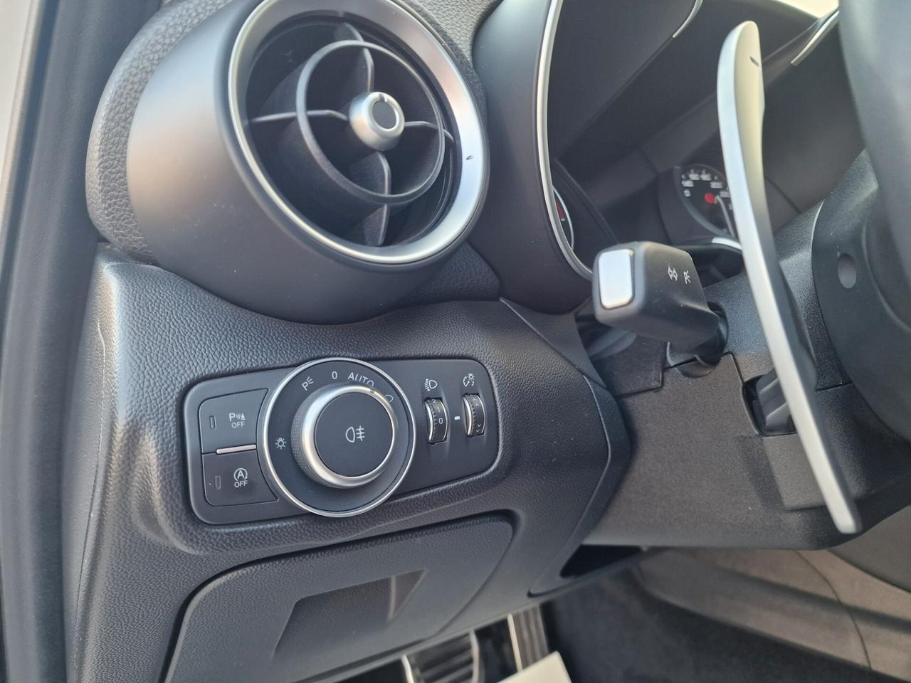 Alfa Romeo Giulia 2.2cc 190 CV AT8 Veloce