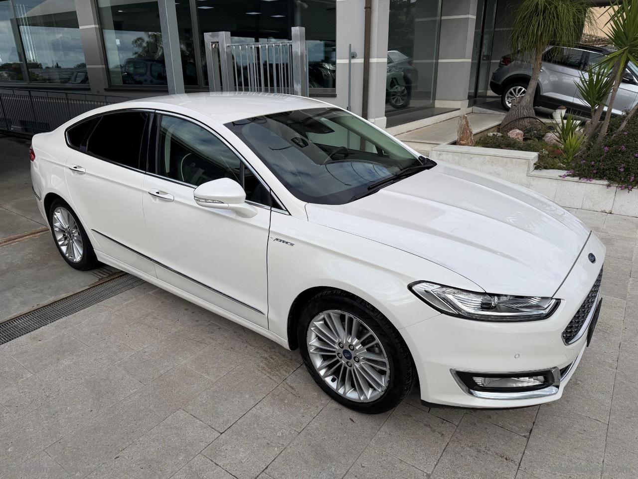 FORD Mondeo F.Hybrid 2.0 187CV eCVT 4p. Vign.