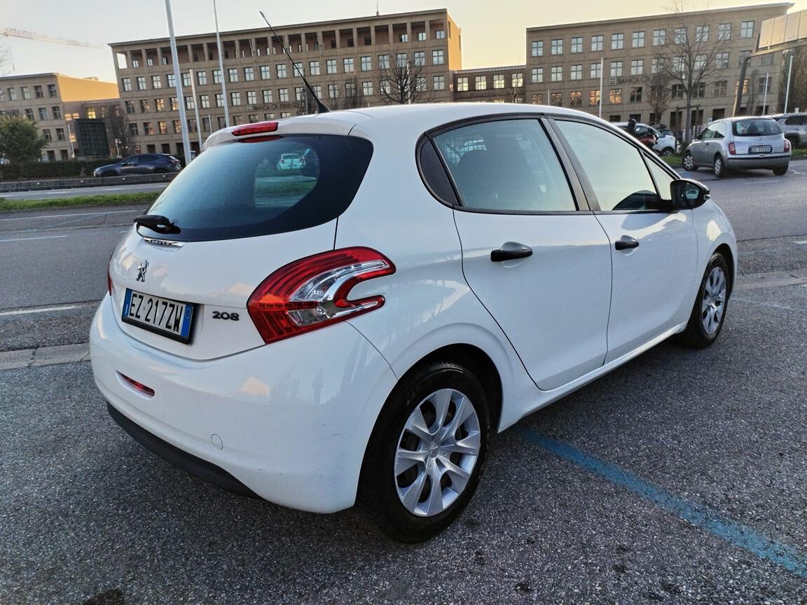 Peugeot 208 1.4 HDi 68 CV 5p Van 137000km 2015