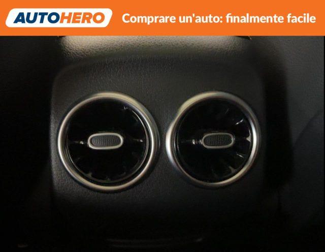 MERCEDES-BENZ GLA 200 d Automatic Premium