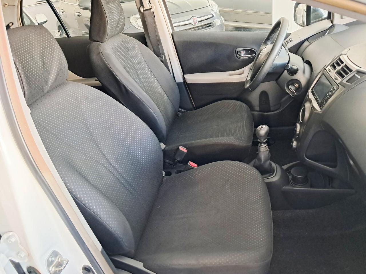 Toyota Yaris 1.3 5 porte