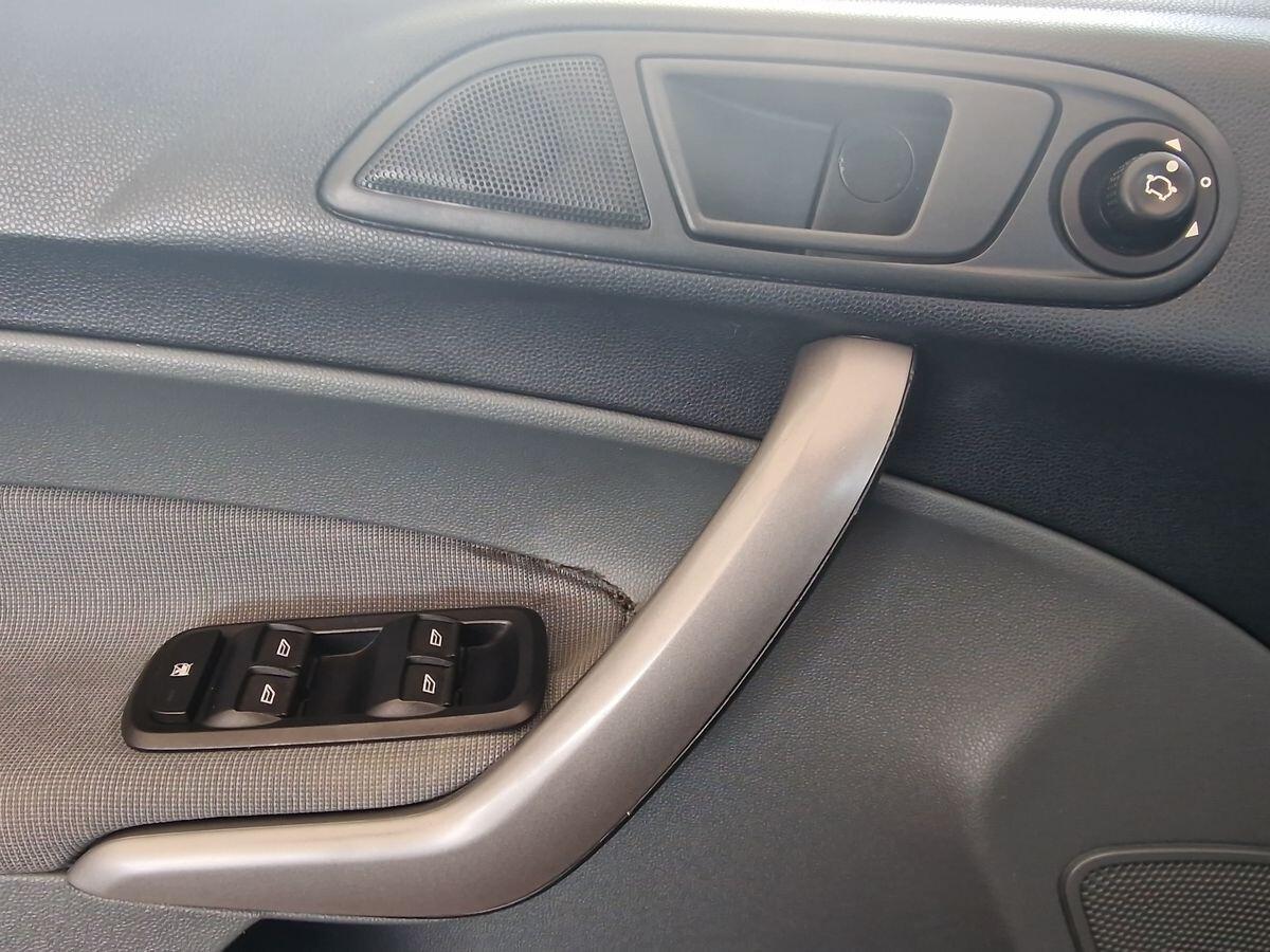 FORD FIESTA 1.2 PLUS