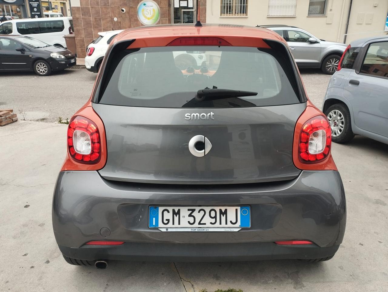 Smart ForFour 70 1.0 Youngster