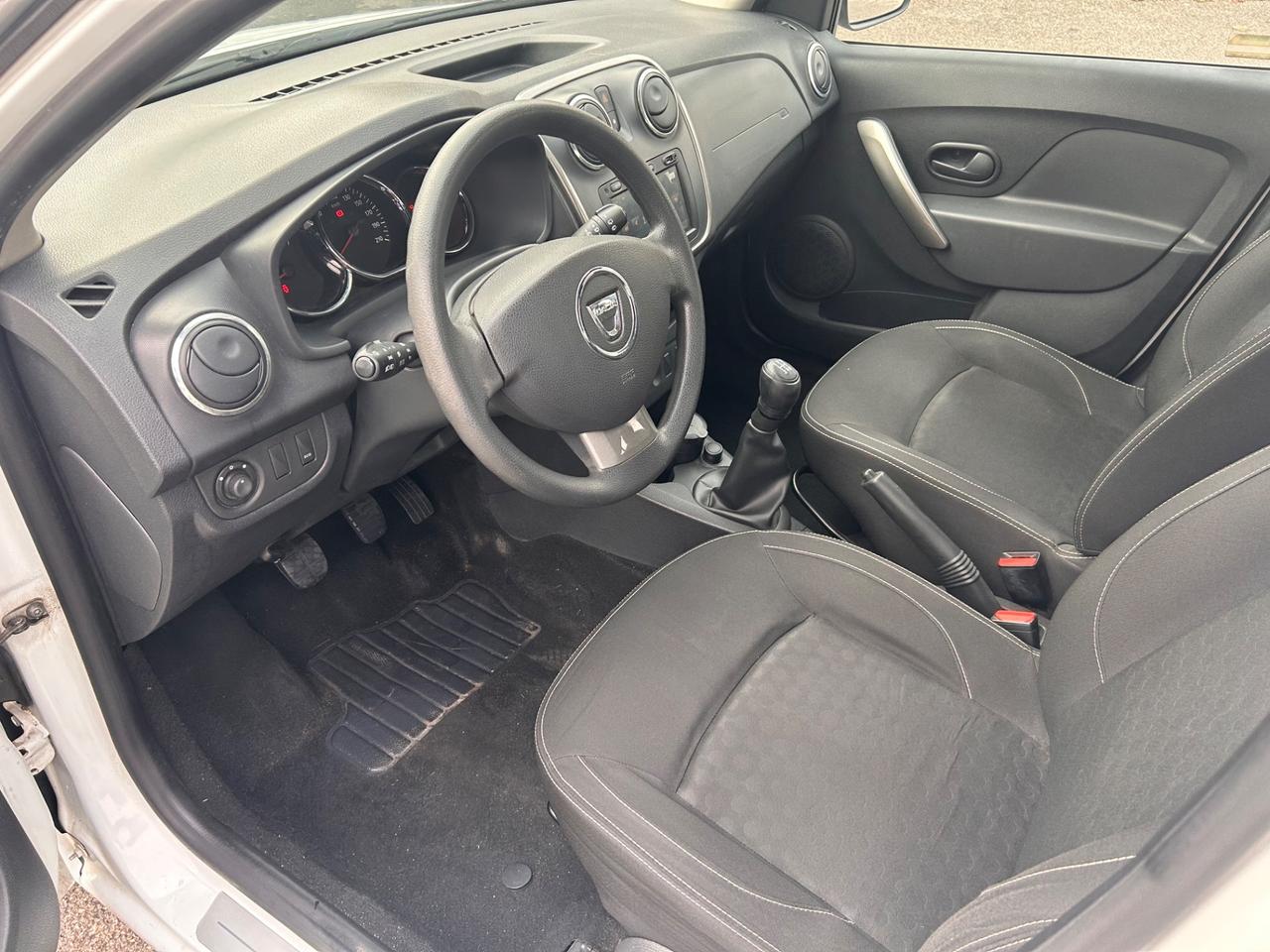 Dacia Sandero 1500 dci 75 cv neopatentati