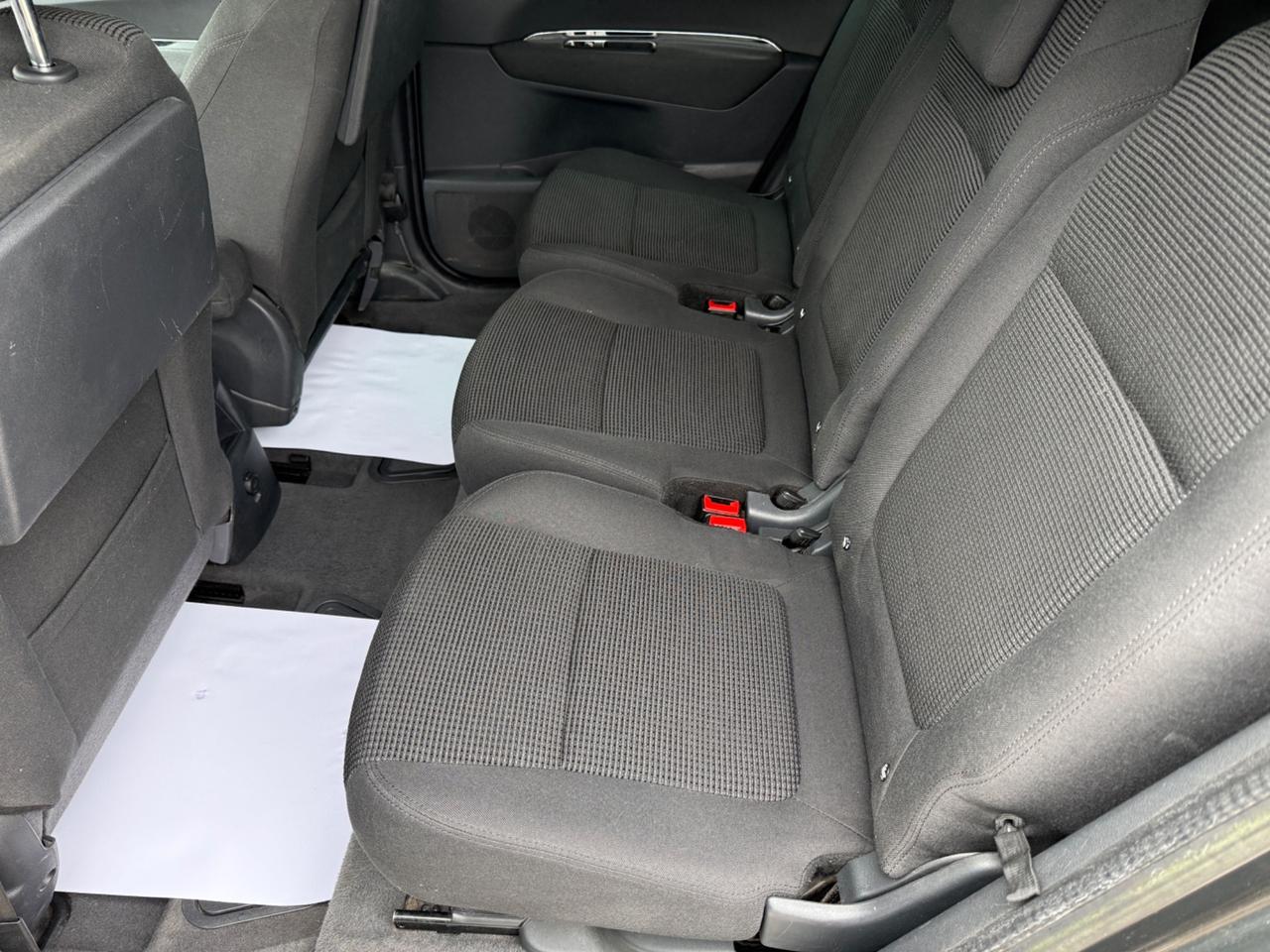 Peugeot 5008 1.6 HDI Active
