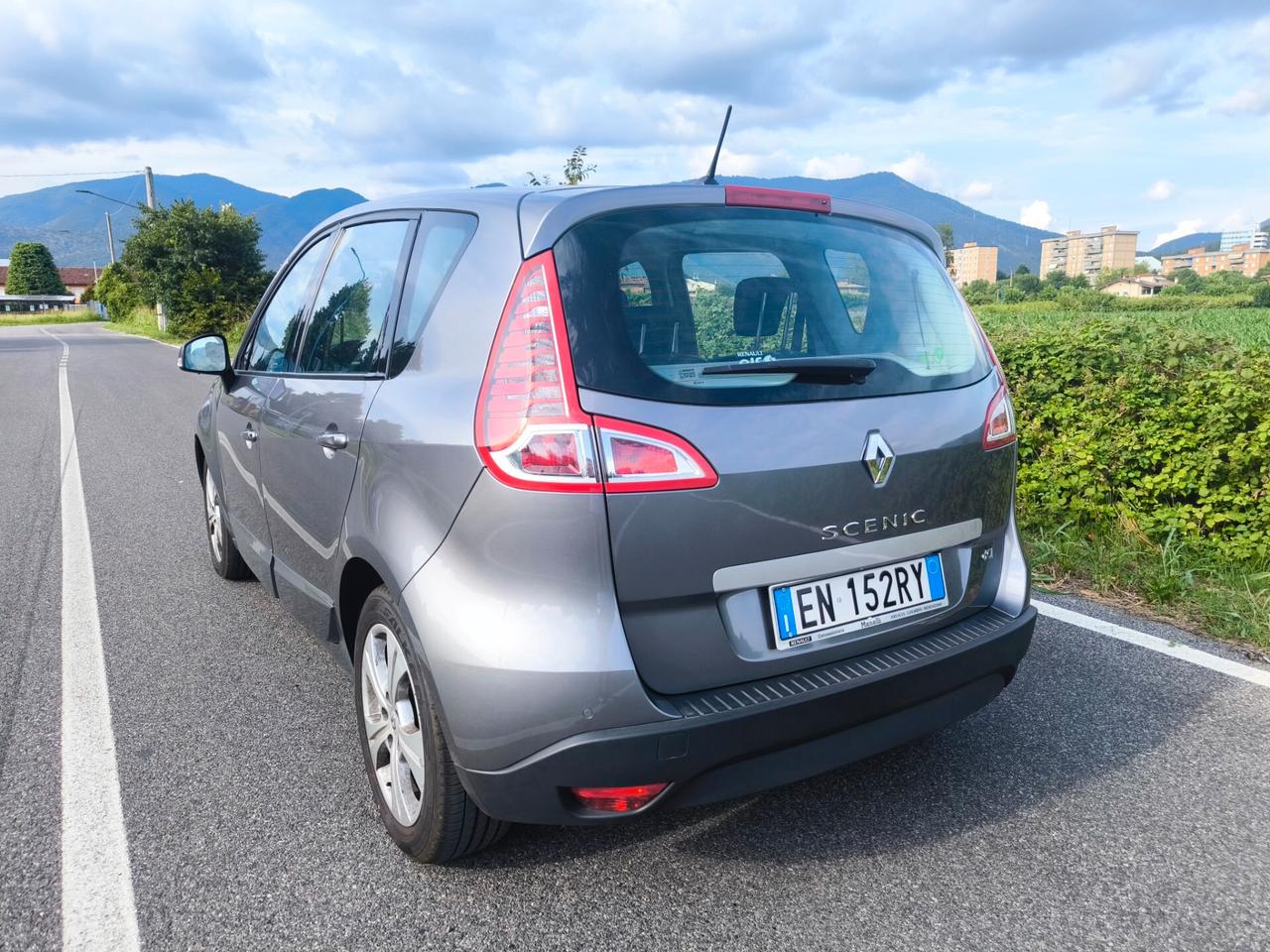 RENAULT SCENIC X-MODE 1,6 DCI- KM 90000-OK NEOPATENTATI
