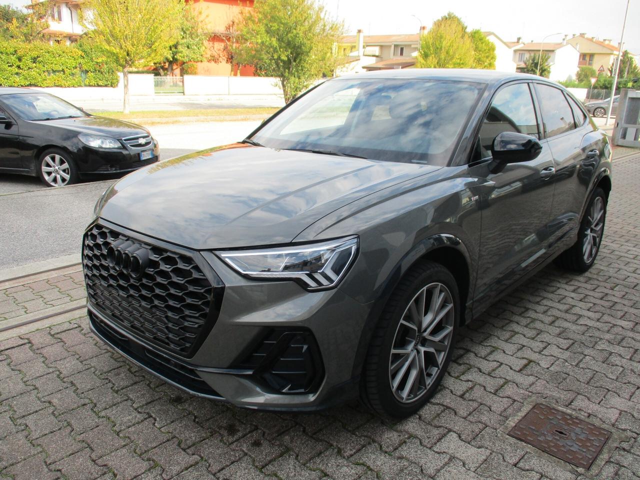 Audi Q3 35 TDI S tronic line edition