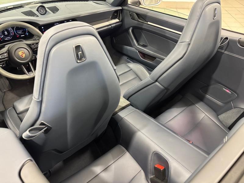 Porsche 911 Cabrio 3.0 Carrera PDK
