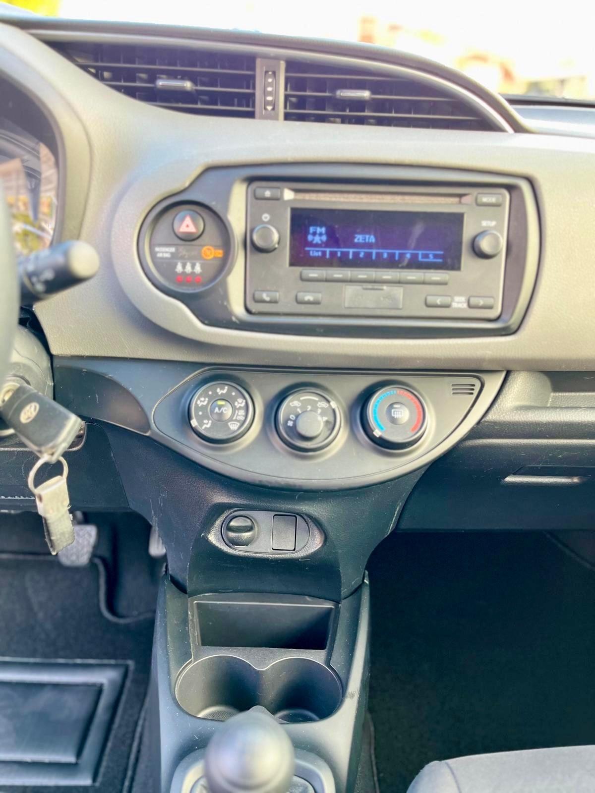 Toyota Yaris 1.0 5 porte Active