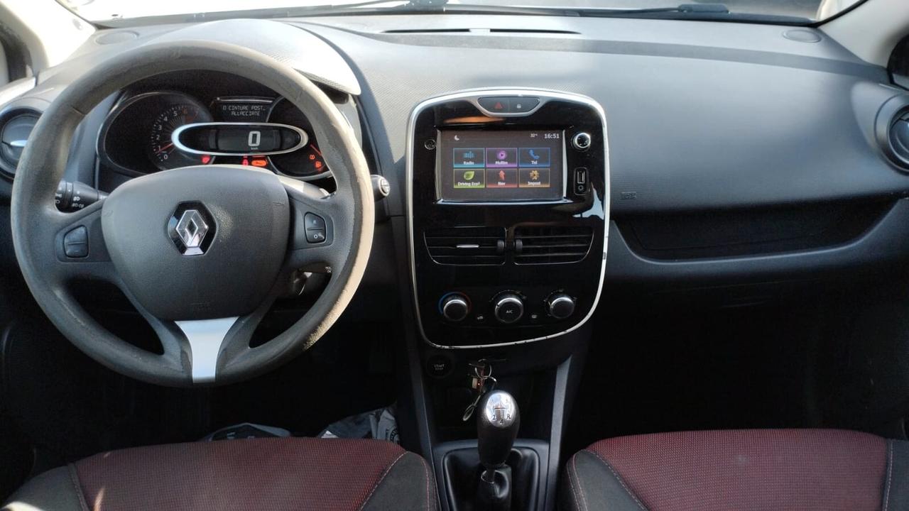 Renault Clio 1.2 75CV 5 porte Zen