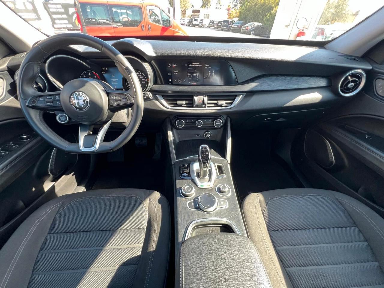 Alfa Romeo Stelvio 2.2 Turbodiesel 160 CV AT8 RWD Business