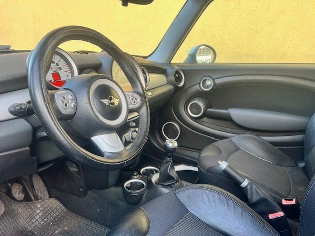 MINI Cooper 1.6 16V Cooper