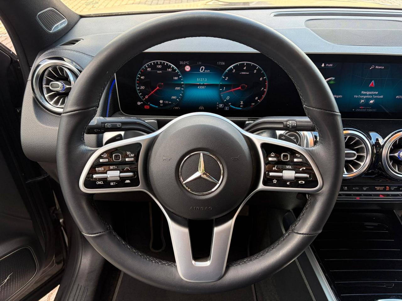 Mercedes-Benz GLB 250 Sport Plus 4matic auto 7posti MOTORE RUMOROSO