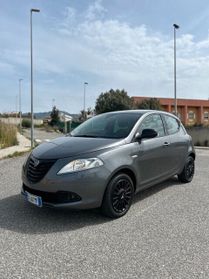 Lancia Ypsilon 1.2 69 CV 5 porte GPL Ecochic Platinum