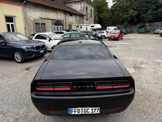 DODGE Challenger COUPE'