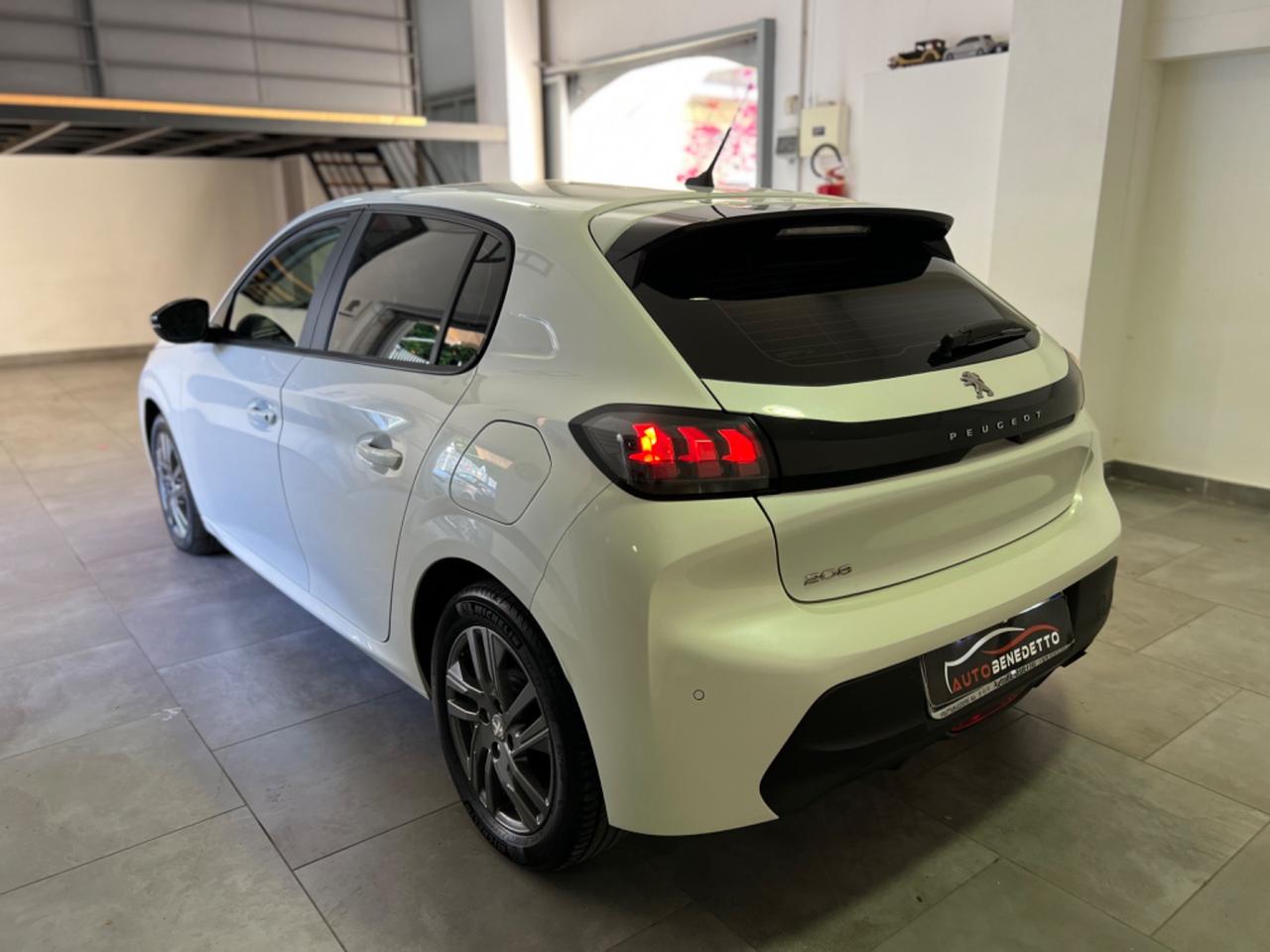 Peugeot 208 100cv Active Pack 2022