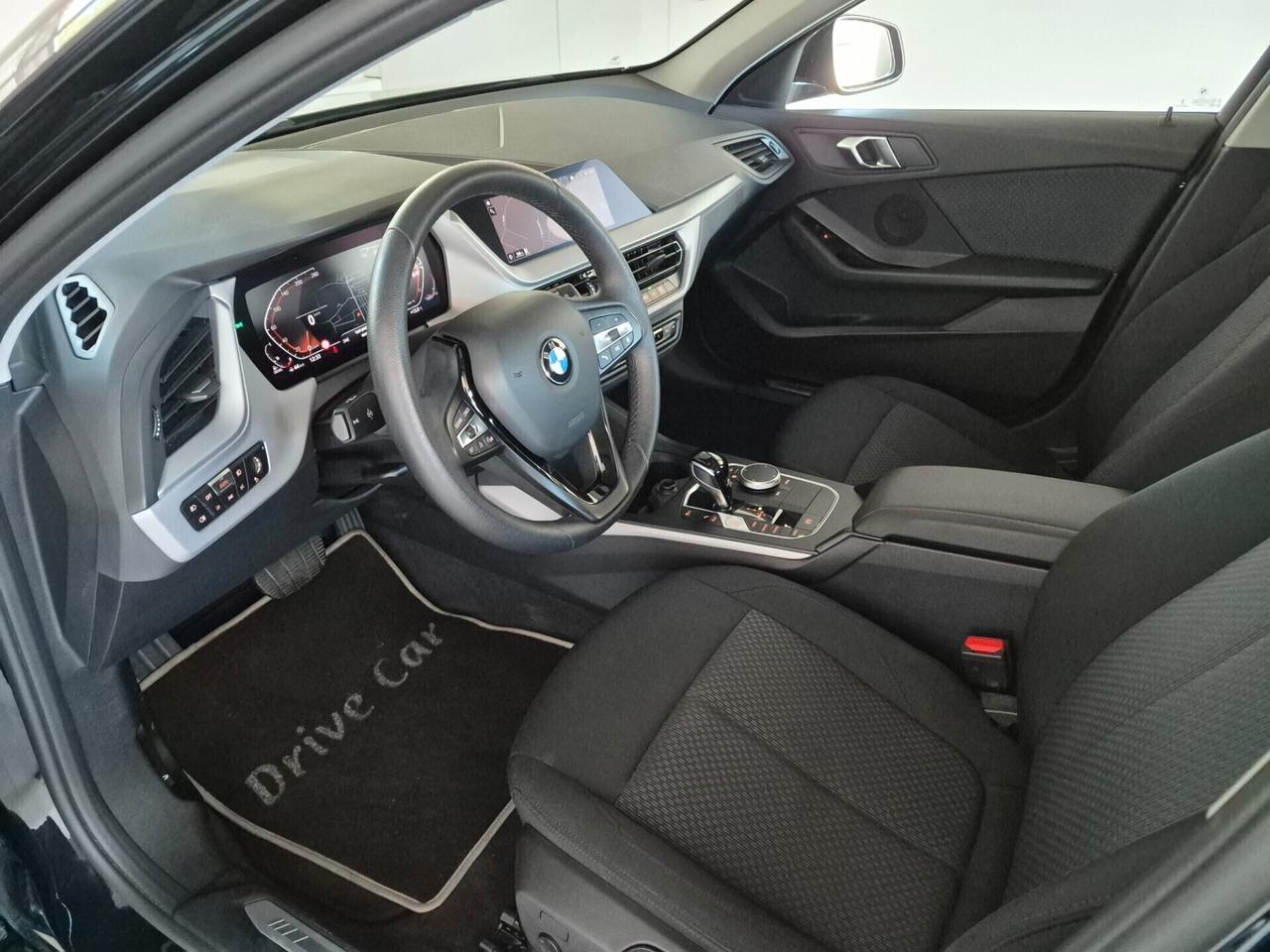 BMW 116 D MSPORT STEPTRONIC LED CARPLAY NAVI LIVE COCKPIT