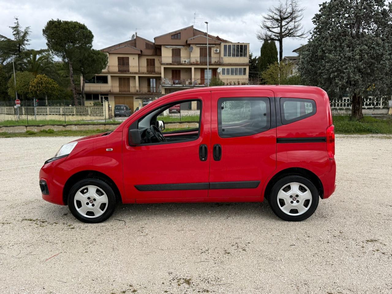 Fiat qubo 5posti 1.4 natural power EURO6 Uniproprietà