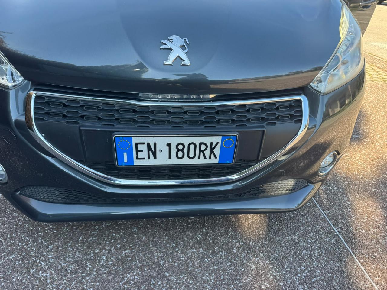 PEUGEOT 208 1.4 HDi 68 CV 5 Porte Allure – NAVIGATORE – 121.000 KM
