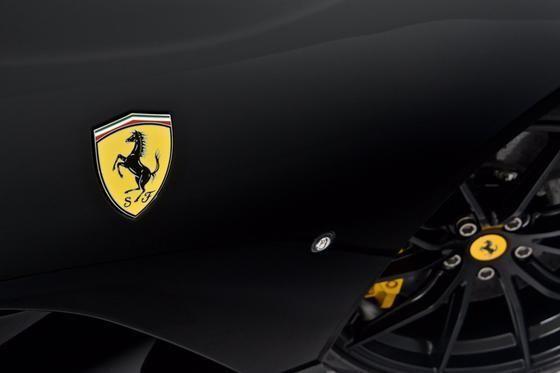 FERRARI 812 Superfast NOLEGGIO LUNGO TERMINE LEASING ALL INCLUSIVE