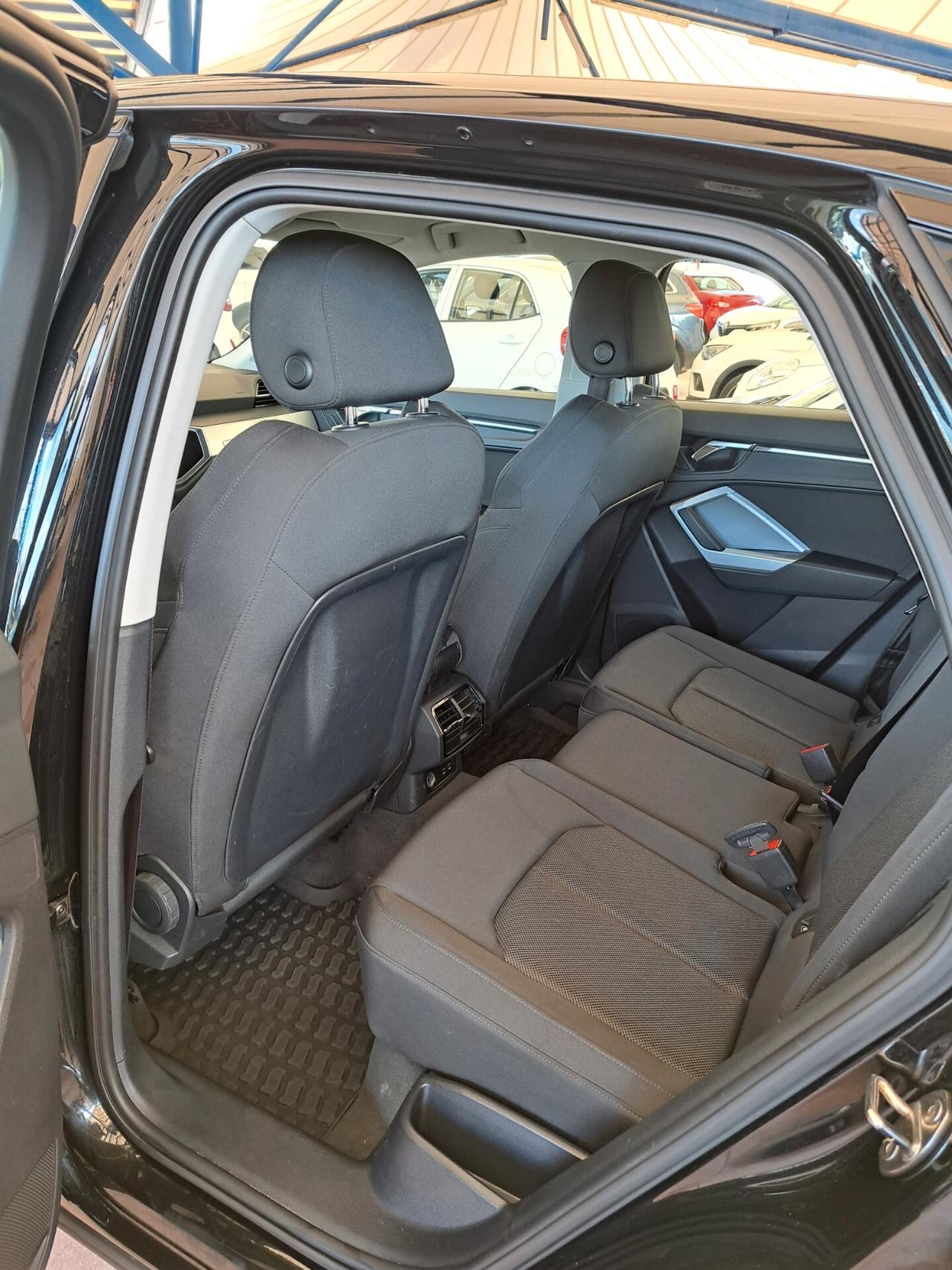 Audi Q3 SPB 2.0 TDI S tronic S-line Edition Autom.