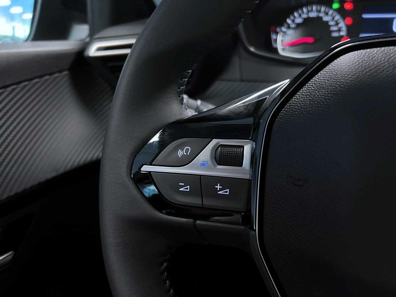 PEUGEOT 208 PURETECH 100 CV 5 PORTE STYLE KM0