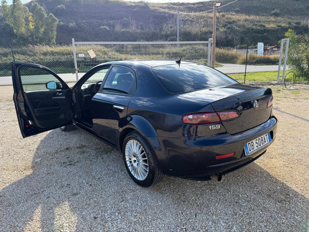 Alfa Romeo 159 1.9 JTD SEDILI IN PELLE/Navigatore BERLINA