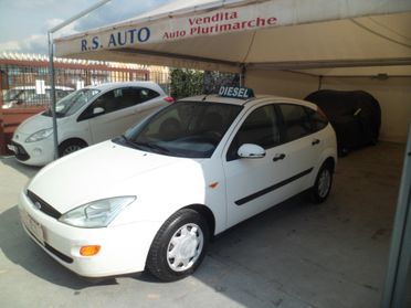 Ford Focus 1.8 TDCi 5p gancio traino full 00