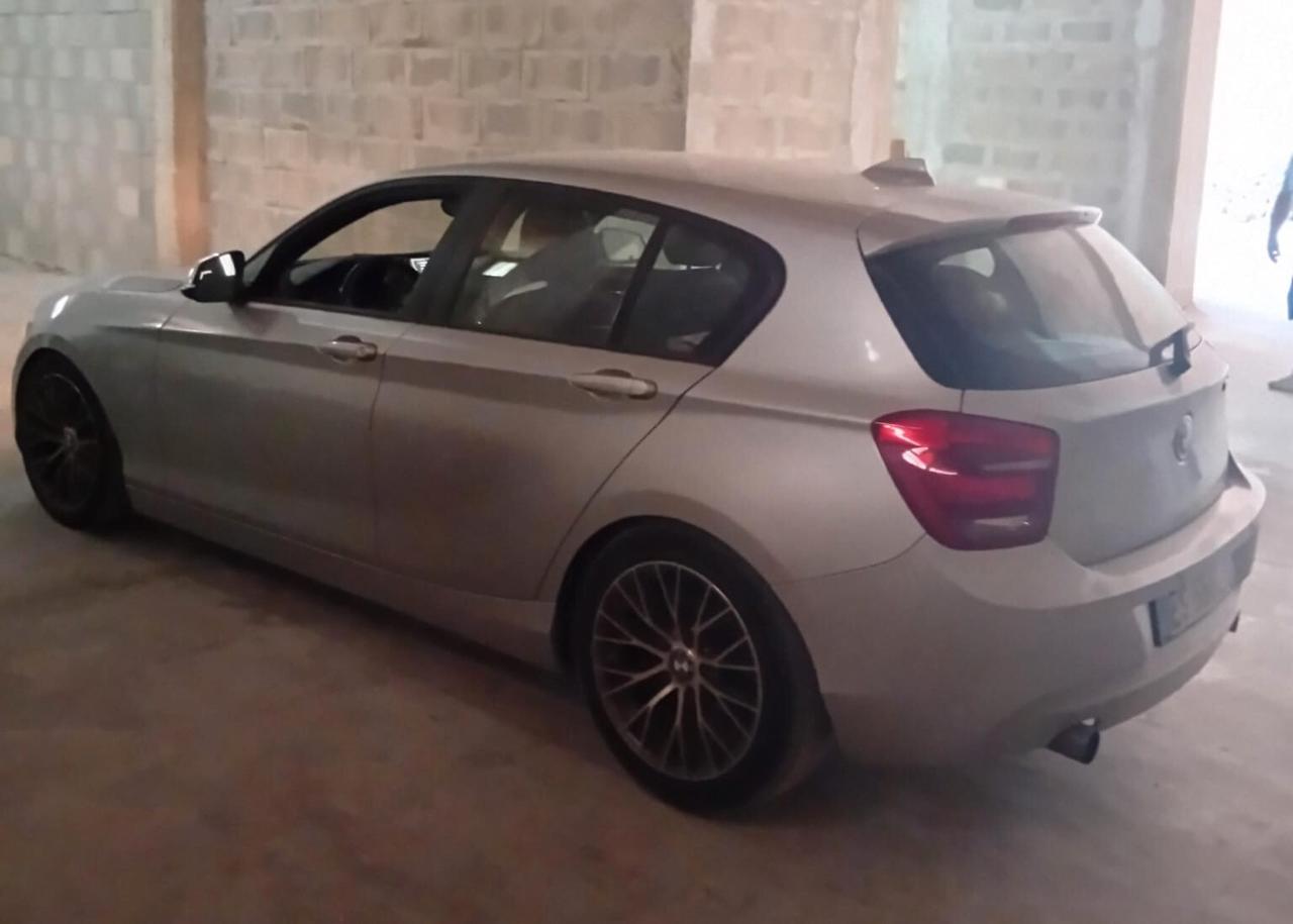 Bmw 118 118d 5 porte Unique