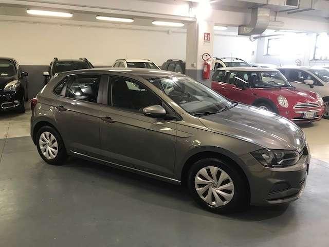 Volkswagen Polo Polo VI 2017 5p 1.0 mpi Trendline 65cv