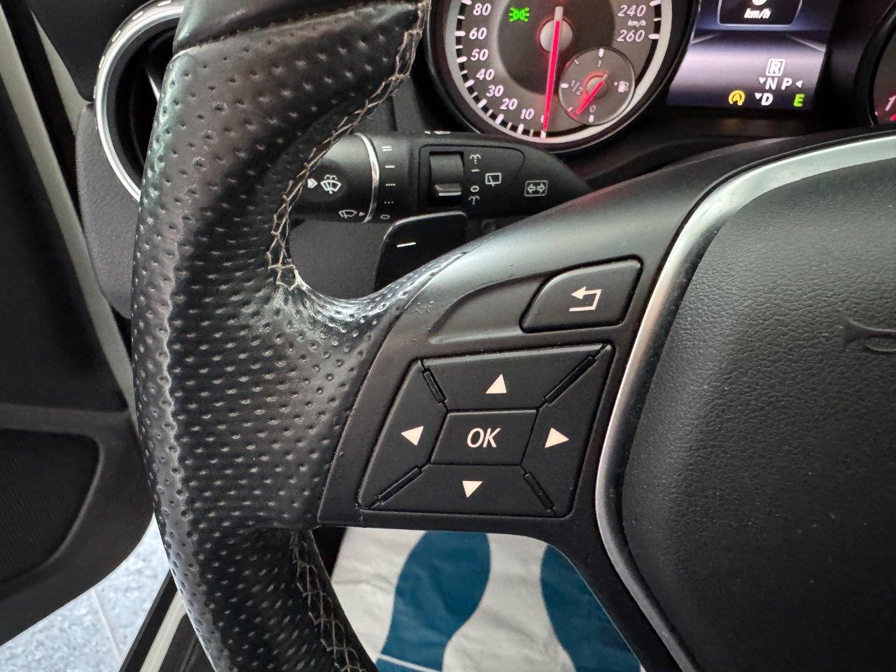 Mercedes GLA 180 d (cdi) Sport auto Navi Pelle