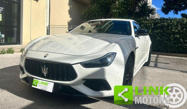 MASERATI Ghibli L4 330 CV MHEV Gransport