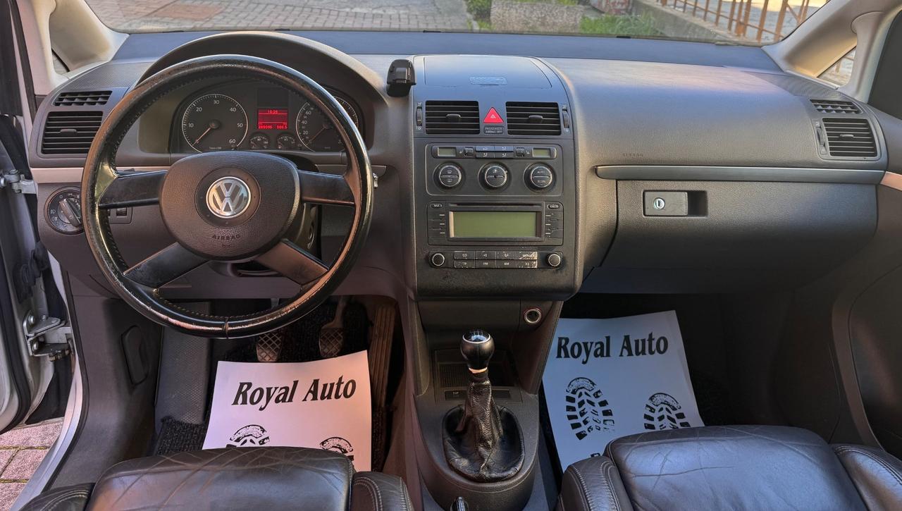 Volkswagen Touran 2.0 Tdi Ok Neopatentati