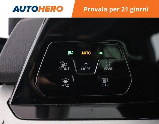 VOLKSWAGEN Golf 1.5 TSI EVO ACT Life