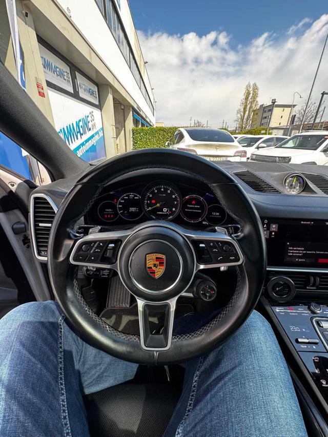 PORSCHE Cayenne Coupé 3.0 V6 E-Hybrid 462CV