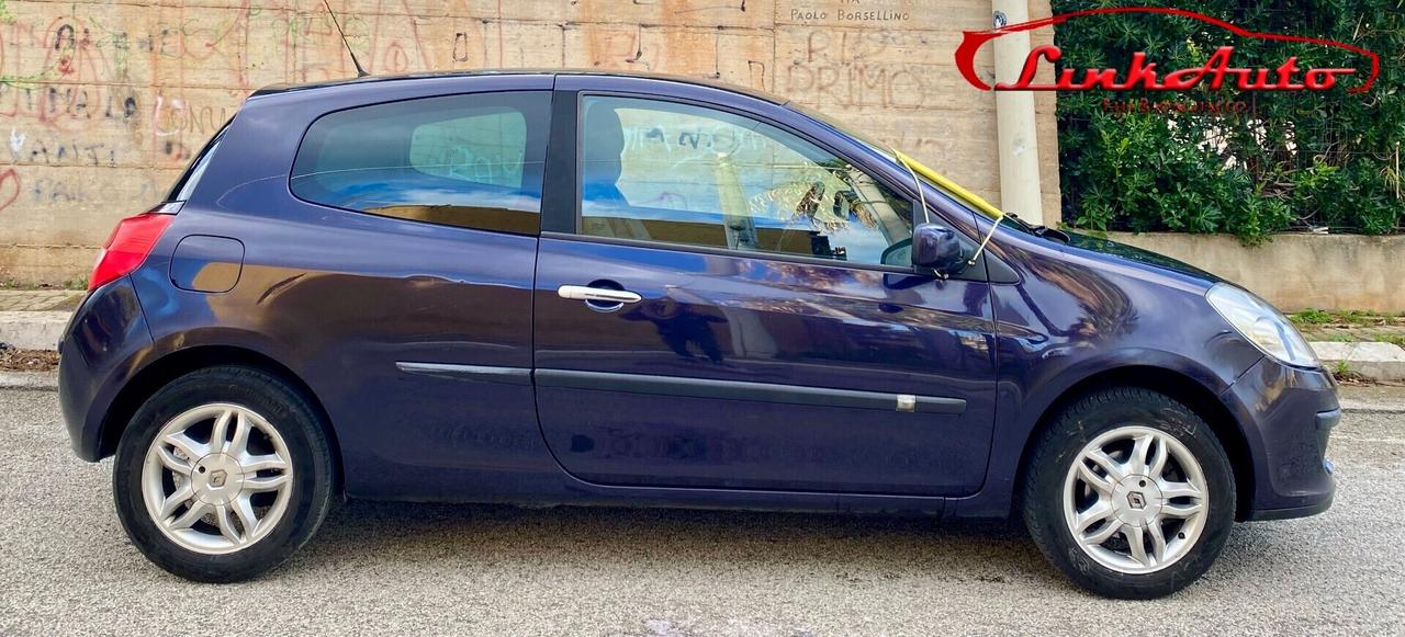 Renault Clio 1.2 16V 75cv 3 porte Confort