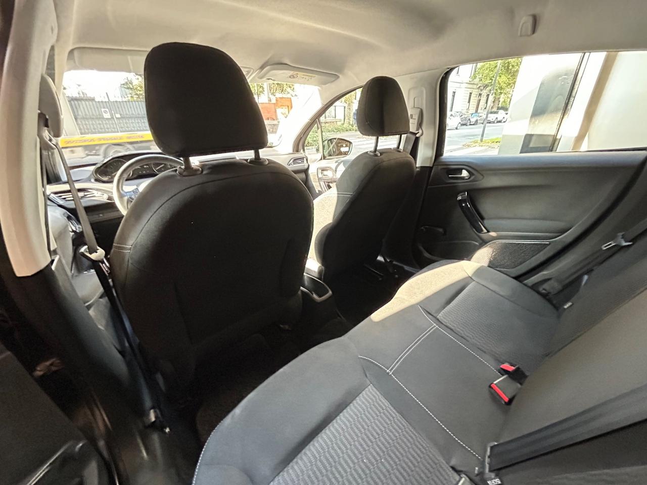 Peugeot 208 1.2 PureTech 82cv Allure CINGHIA E FRIZIONE FATTE!!!