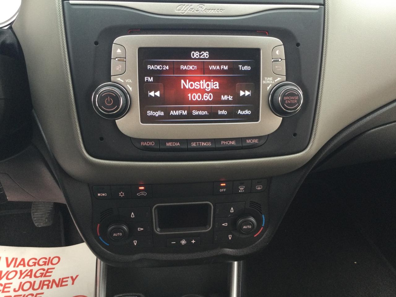 Alfa Romeo MiTo 0.9 T 105 CV TwinAir S&S Distinctive