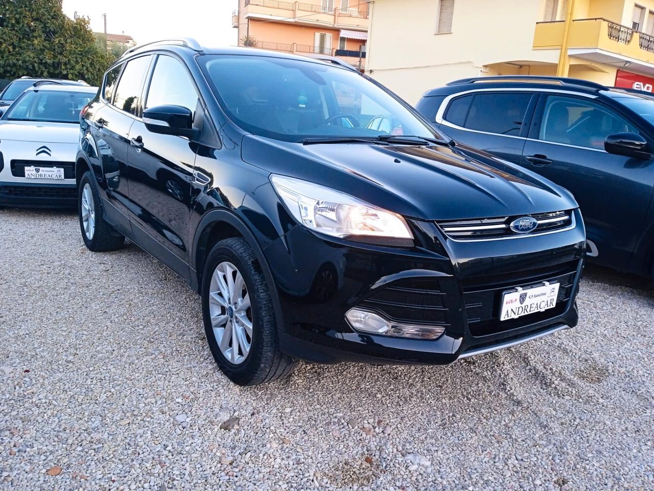 Ford Kuga 2.0 TDCI 150 CV S&S 4WD Titanium