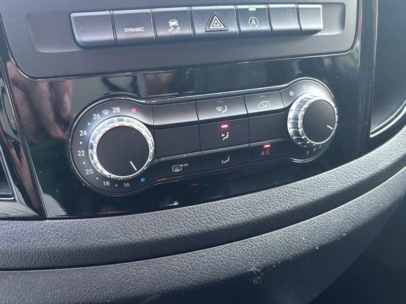 Mercedes-Benz Vito 114 CDI PC Mixto Compact Autocarro N1 con posti