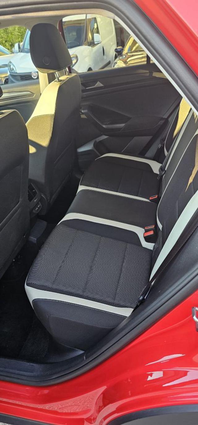 VOLKSWAGEN T-Roc 1.5 TSI ACT DSG Advanced BlueMotion R Line