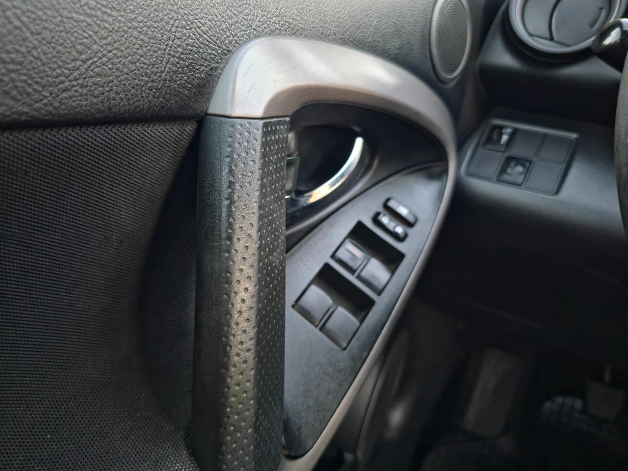 Toyota RAV 4 RAV4 Crossover 2.2 D-4D 150 CV DPF Sol E4 4x4 Manuale 2009