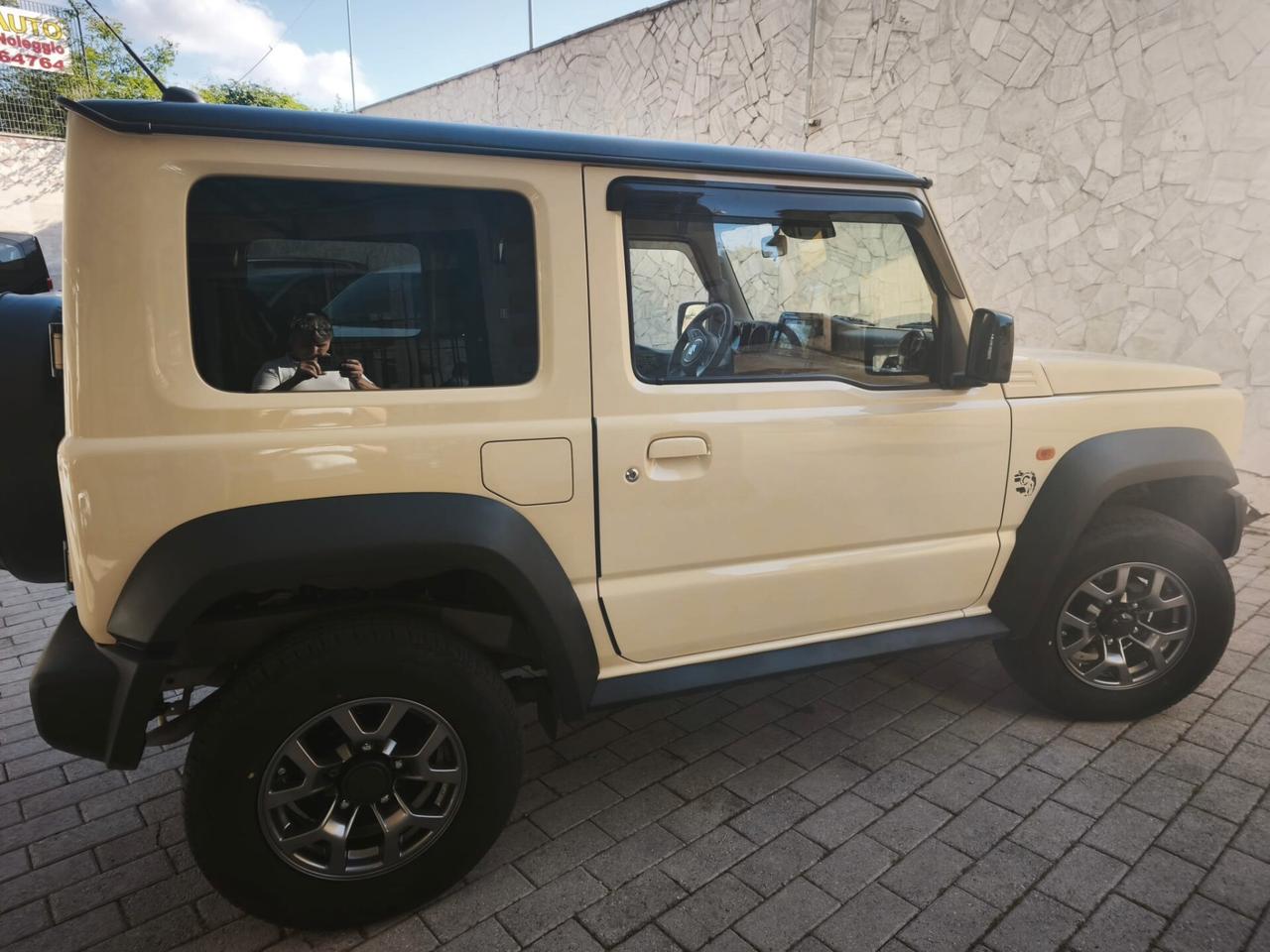 Suzuki Jimny 1.5 5MT Top 4 POSTI