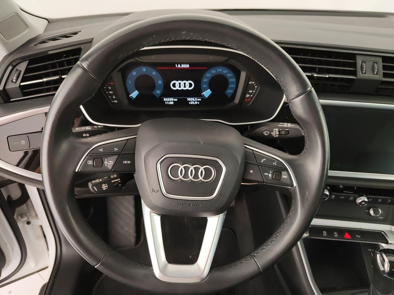 Audi Q3 35 TDI S tronic Business
