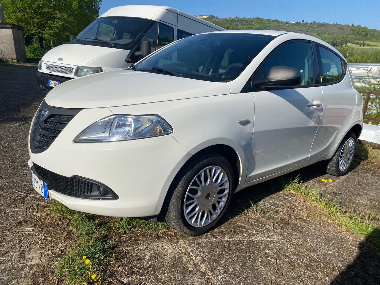 Lancia Ypsilon 1.2 69 CV 5 porte Gold