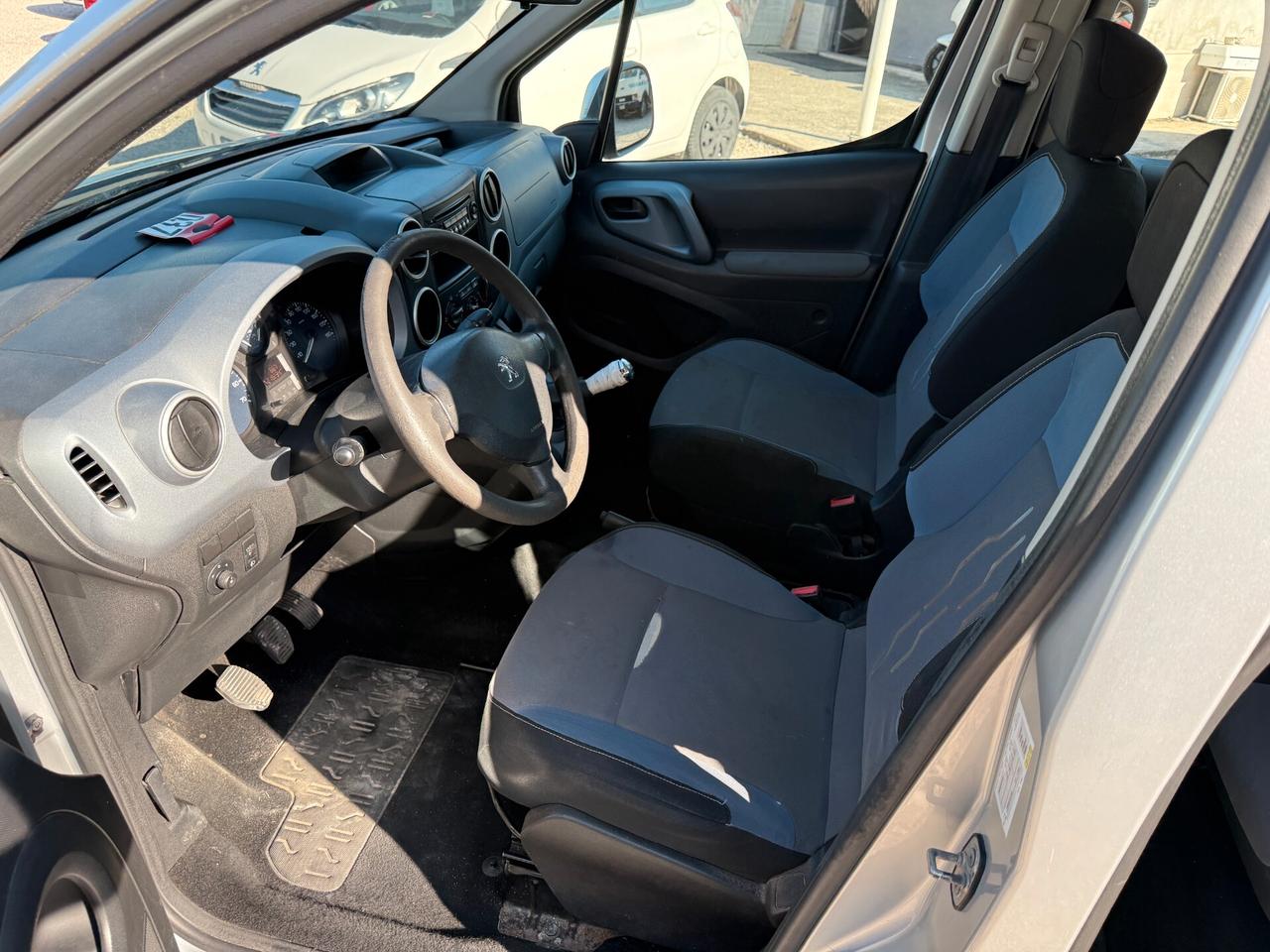 PEUGEOT Partner Tepee 1.6 Hdi AUTOCARRO N1