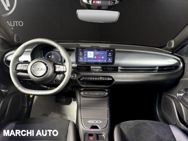 FIAT 600 Hybrid 145 CV DCT MHEV Sport Edizione Milano Corti