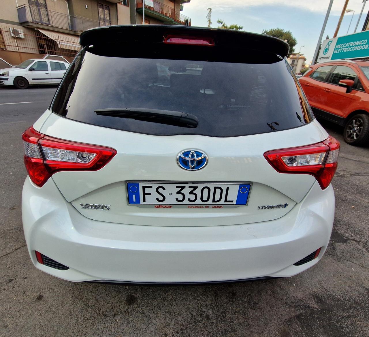 yaRIS 1.5 hybrid 5 Porte trend "Red edition"