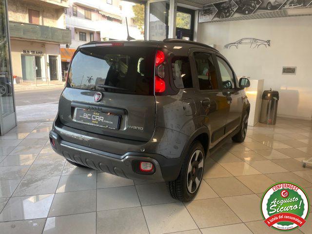 FIAT Panda Cross 1.0 Hybrid *DISPLAY COLORI