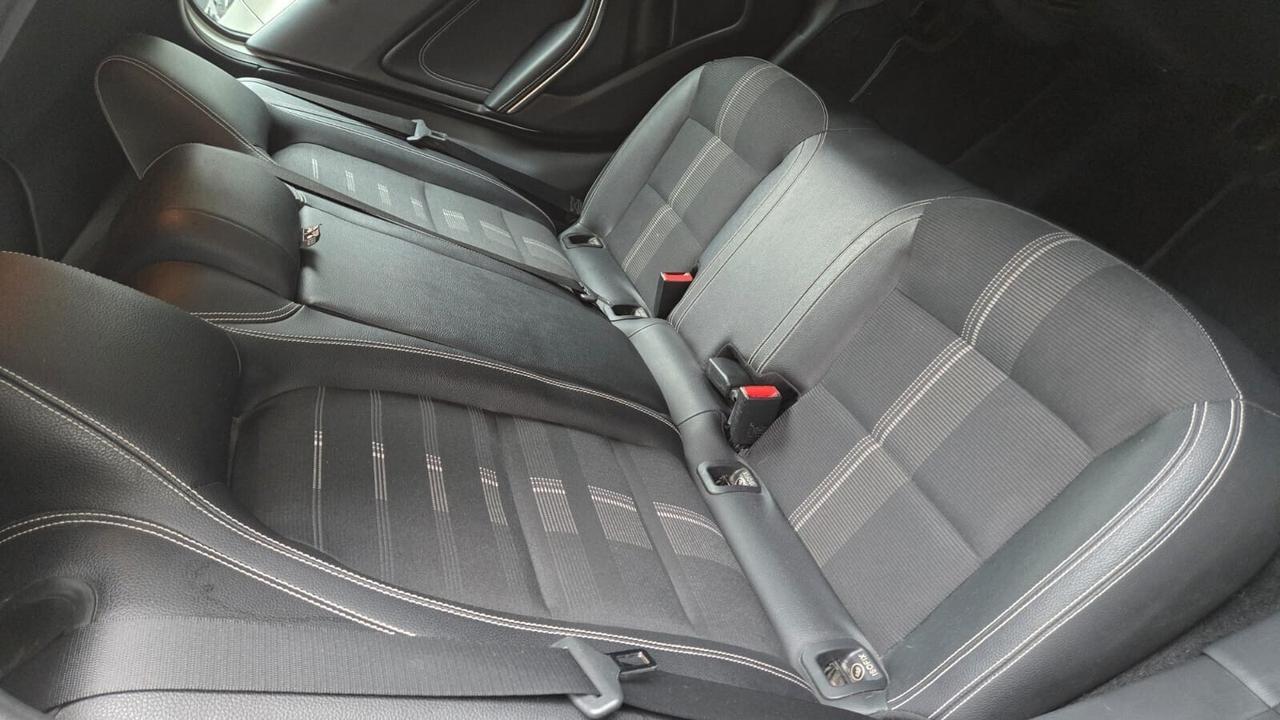 Mercedes-benz CLA 200d Automatic Premium